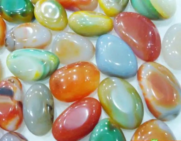 南京市六合区天骄鹅卵石厂主要生产天然鹅卵石,机制鹅卵石,变压器