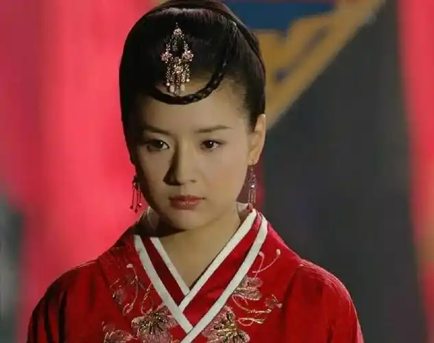 两版《梁山伯与祝英台》对比:马文才"两极分化",英台就是美