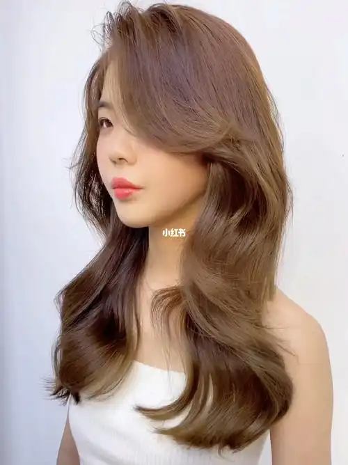 优雅气质发型显白发色长发seven赛文