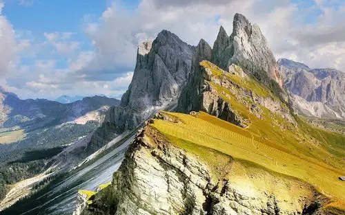 唯美大山自然风景高清图片壁纸