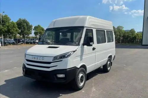 南京依维柯9座柴油车报价