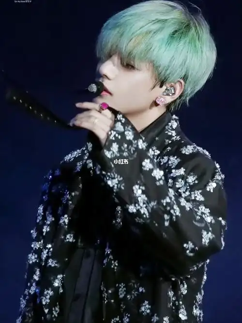 薄荷绿永远是白月光金泰亨薄荷绿太杀我了