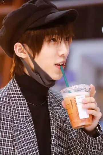 赵磊[超话]# @r1se-赵. 来自30mphoebe丨赵磊 - 微博