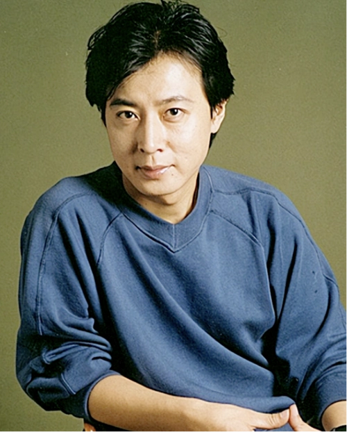 演员于洋:娶赵本山徒弟,凭《庆余年》大红,活成绝世好男人