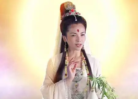 长有菩萨相的女人面相