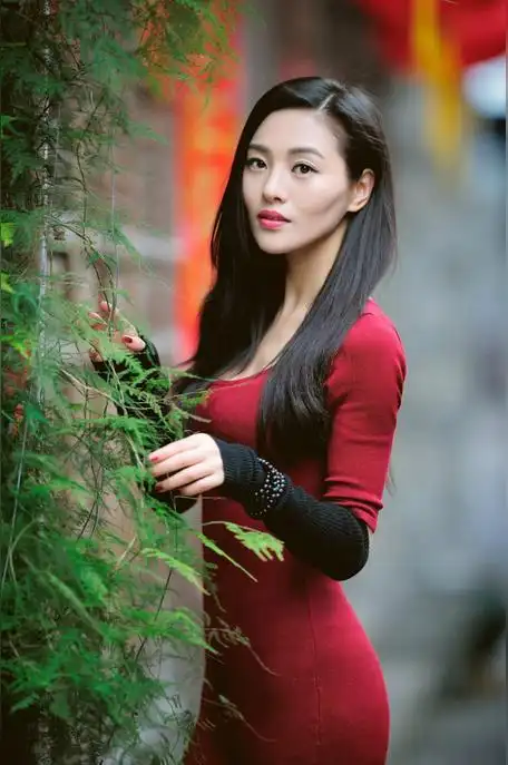 郑清文(中国内地女演员)_尚可名片