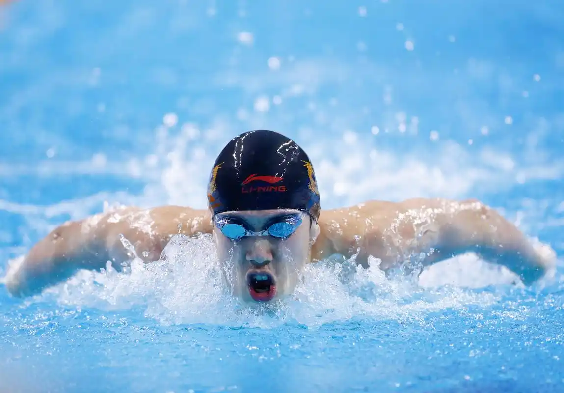 游泳——学青会游泳项目开赛