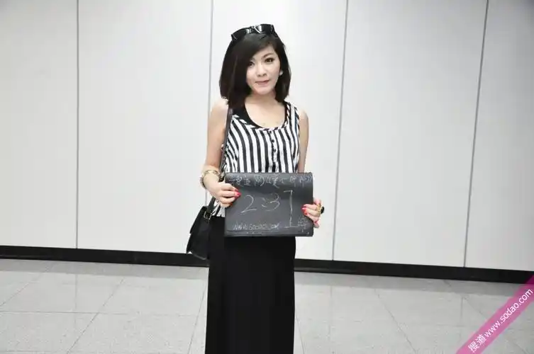 上海美女时钟-韦佳