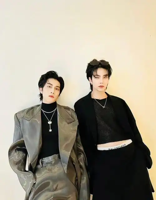 求泰剧推荐双男主