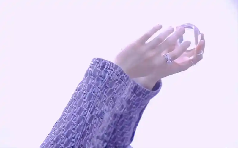 【贺峻霖】我要举报小贺老师,下次不准用这么好看的手玩黑沙子了_哔哩