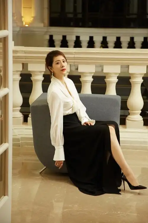 海清优雅大气活动写真图片46