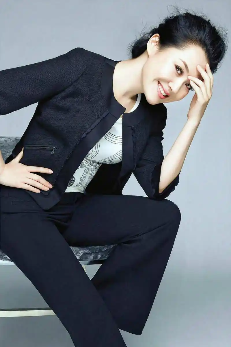 许晴,1969年1月出生,北京人,毕业于北京电影学院表演系本科班,中国