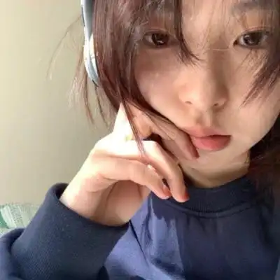 素颜比较真实的头像女高清照片_女生头像_头像屋