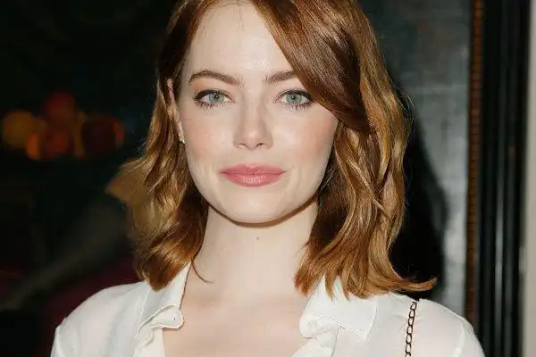 休学两年的时间马上就要到了,可是石头姐根本就没有