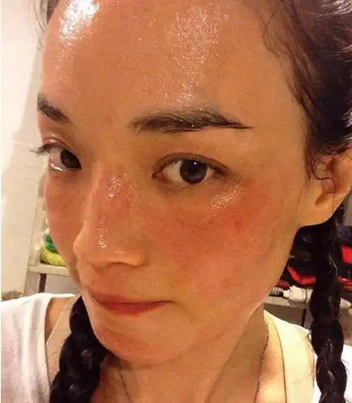 女星素颜照林心如老了谢娜不忍直视佟丽娅依然美得不像话