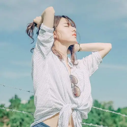 撩发迷醉丽人头像