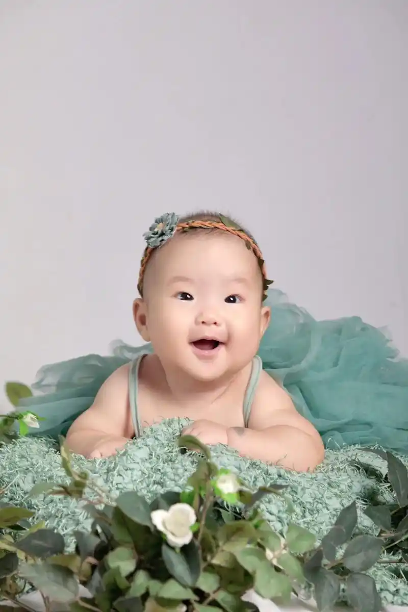 宝贝100天照片留念～#百天照百天 #愿宝贝健康快乐的茁壮成 - 抖音