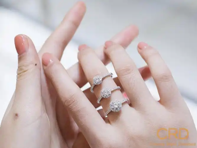 钻戒挑选要怎么选更有性价比钻戒挑选要怎么避免踩坑