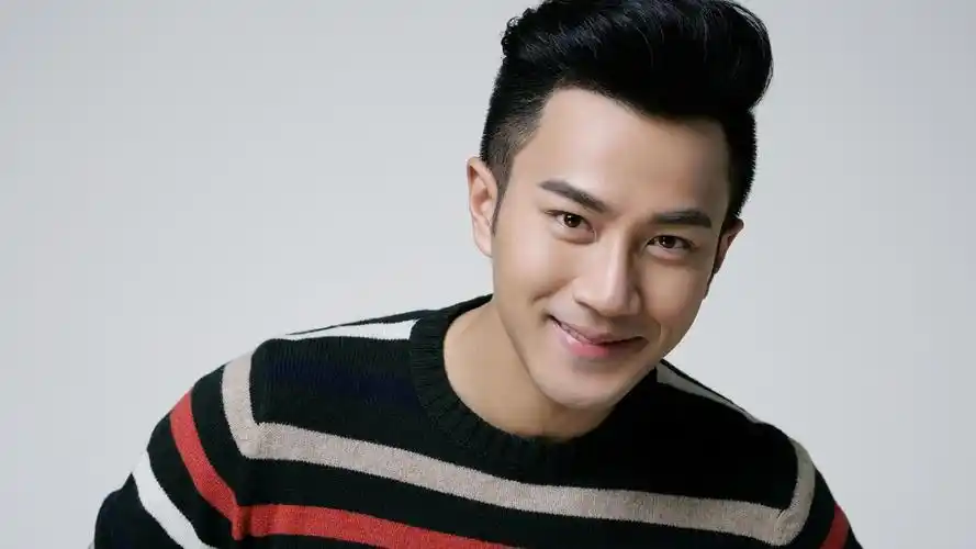 刘恺威长得好帅气,嫁给这样的男人,杨幂该知足了!