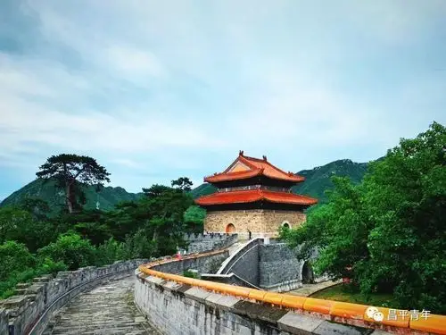 转载|小青君独家探秘明十三陵未开放区域_康陵