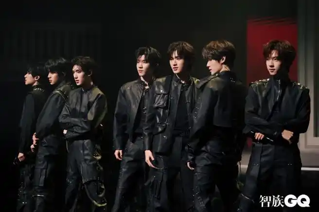时代少年团gq舞台照