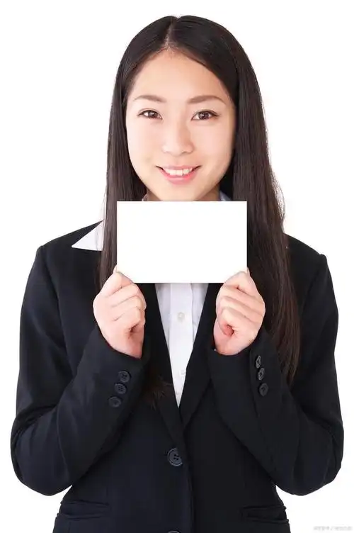 生活百科丨拍身份证照片的要求有哪些?帮你拍一张完美的证件照