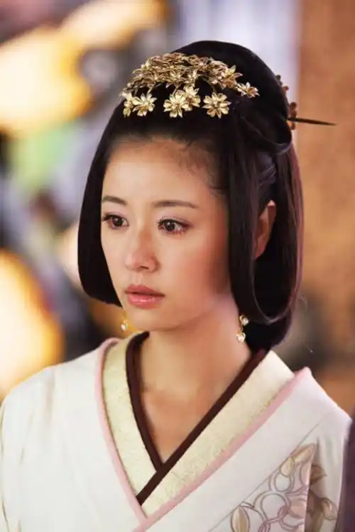 影视剧中"一颦一笑美如画"的古装美女,哪个令你一眼万年定终身,影视剧