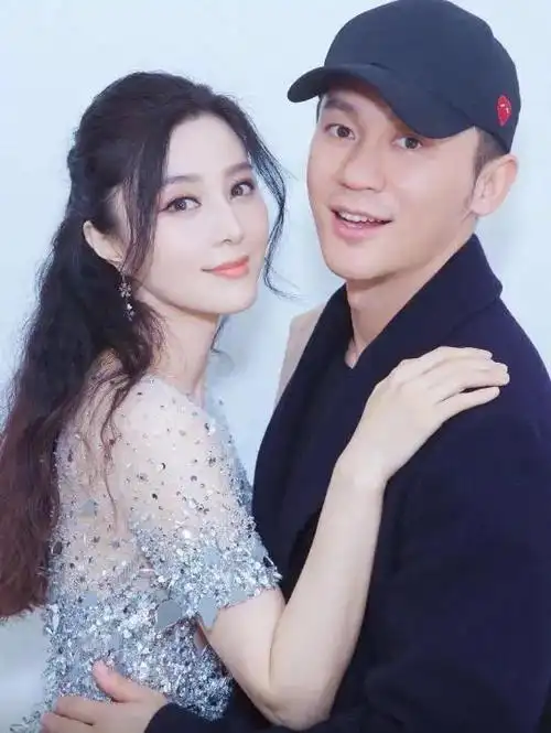范冰冰李晨宣布复合结婚,范冰冰李晨宣布复合结婚了吗(偶遇李晨空中