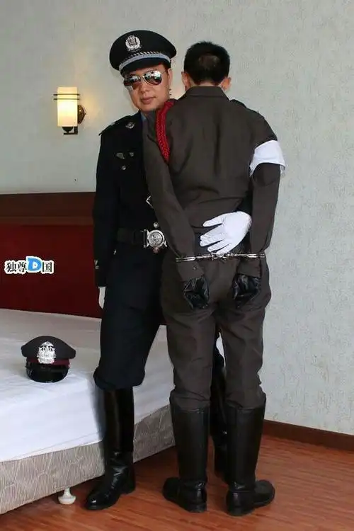 皮革马靴制服群