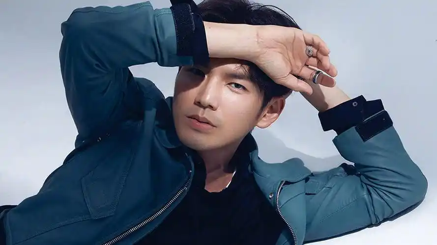 雁兰小仙女元气壁纸>电脑静态壁纸>电脑明星静态壁纸>明星 钟汉良 小