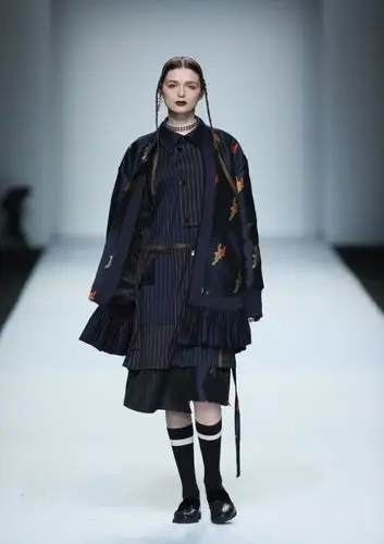 2017秋冬上海时装周lengthen引申品牌