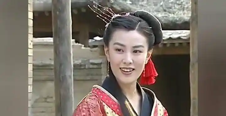 20年前出演《少年张三丰》西域红娘,47岁重返娱乐圈_朱晏_剧中_时候