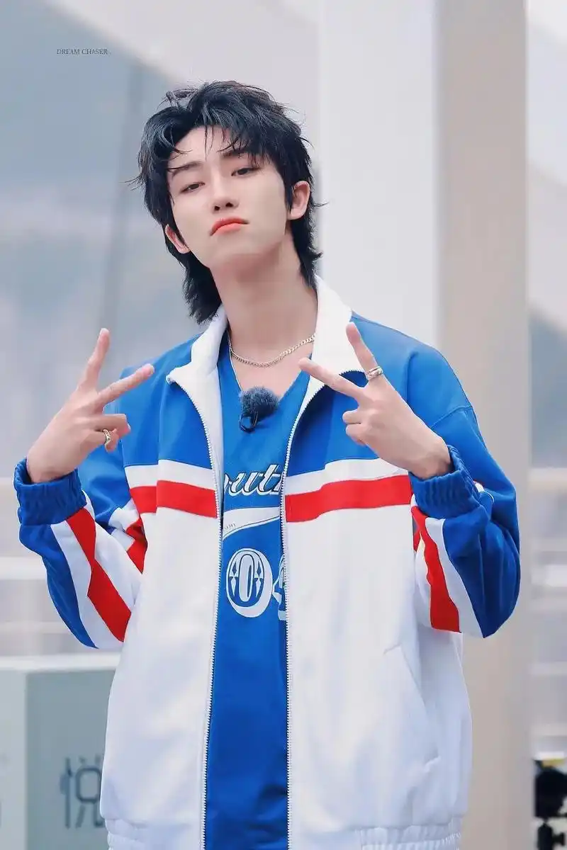 帅哥今天520你居然有12个人陪.#seventeen #徐 - 抖音