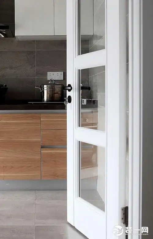 【佳天下装饰】- 林里三千105㎡现代风格厨房门实拍图