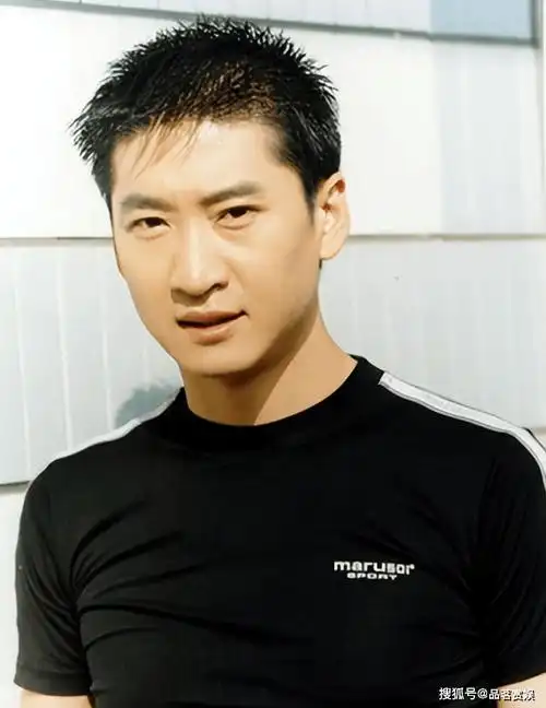 周杰耍大牌打人舌吻林心如被迫退圈种地都比他们混得好