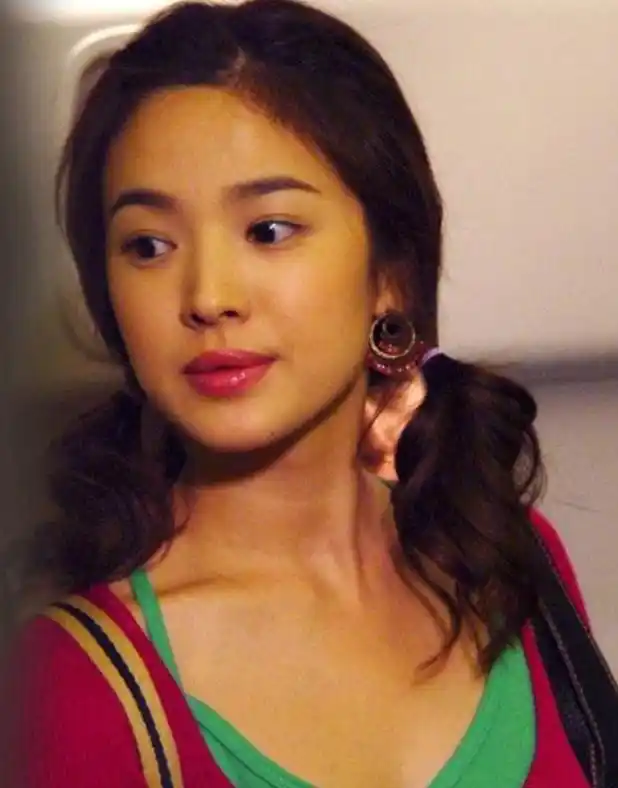 宋慧乔各时期旧照等比例美到大,校服模特出道,儿时就完成了美貌