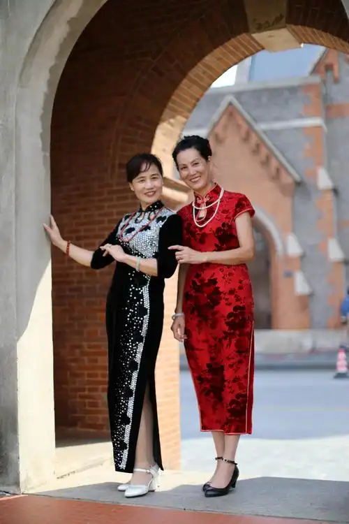 9.25日外滩源,好姐妹旗袍秀 - 美篇