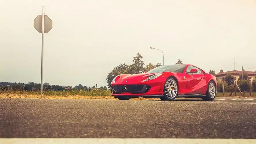 法拉利812红色时尚跑车高清图片,高清图片,电脑桌面-壁纸族