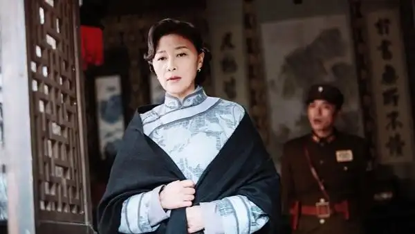 天衣无缝热播岳红助阵再填疑云