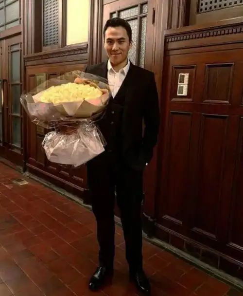 何猷启未婚妻是谁真实身份曝光,家人对女方条件很满意