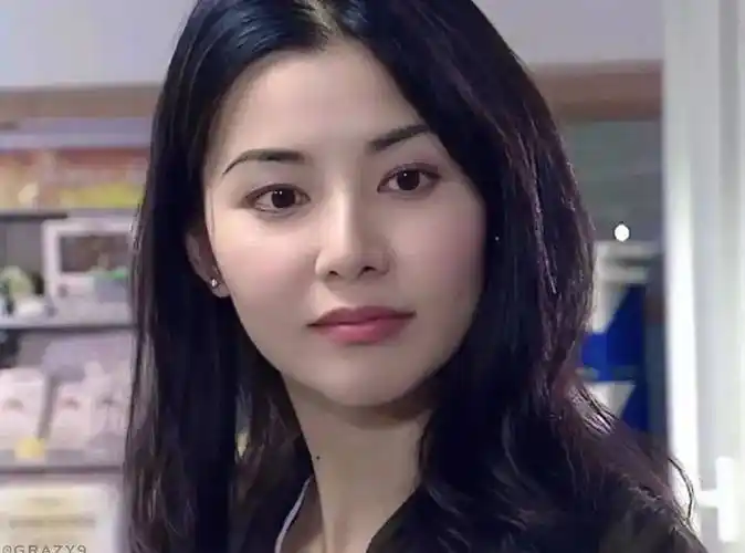 她拍风月片一夜爆红,五分钟搞定刘德华,打败双琪嫁香港影帝_蒙嘉慧