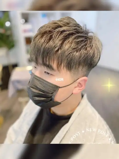 多伦多男生染发不用漂的亚麻棕