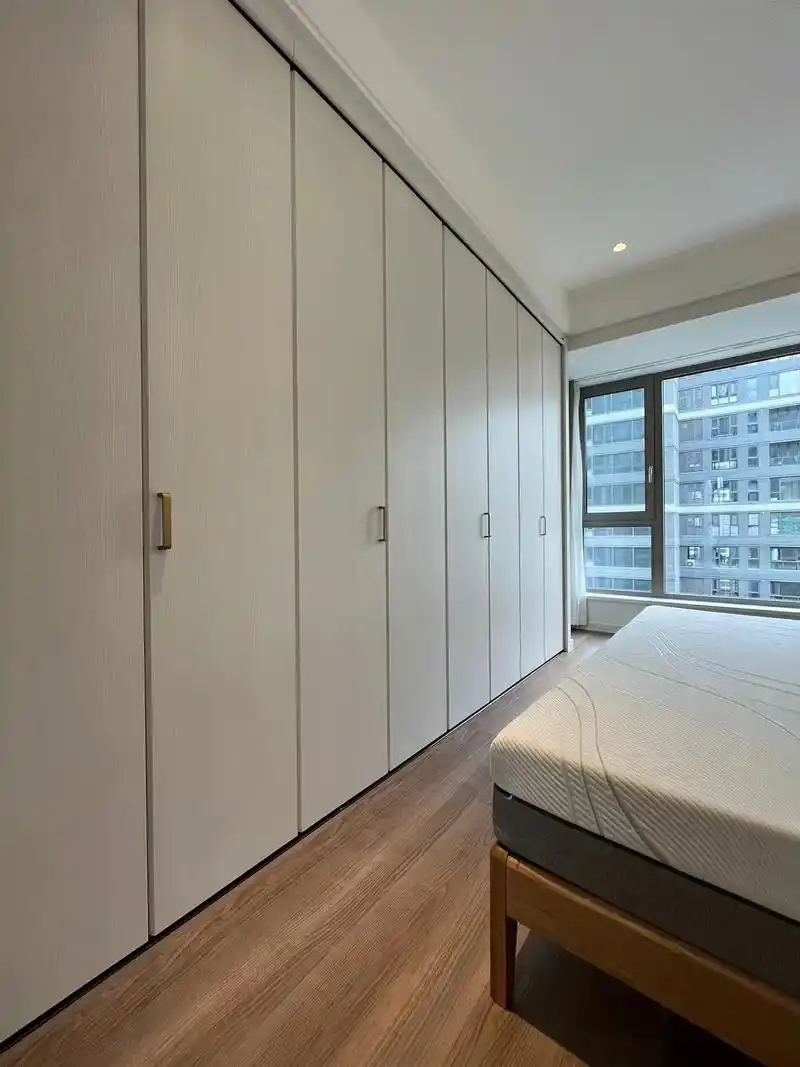 日式衣柜.日式风格的家庭装修衣柜制作工艺都是折叠门 松下i- - 抖音