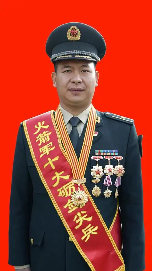 阳光空气成奢侈深扎施工阵地18年走近火箭军导弹筑巢人