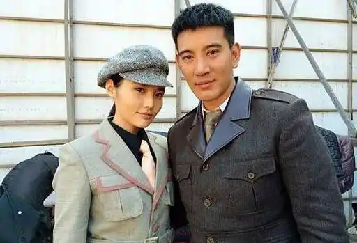 梁洁蒲巴甲:曾经求婚成功却无疾而终,各自安好是最体面的分手_官宣