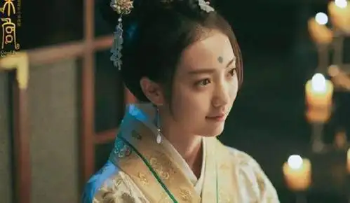 《东宫》中让人无论吐槽的两个角色,一个自我感动,一个唱独角戏