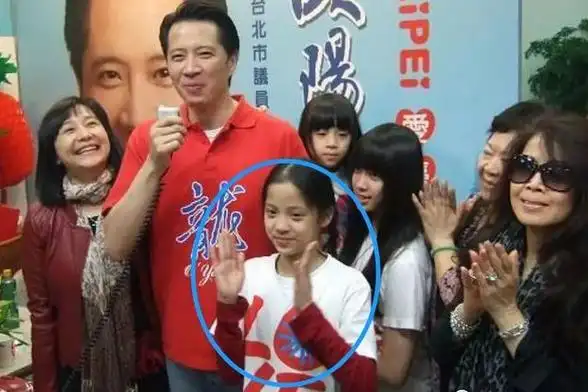 欧阳娜娜家,盛产假人