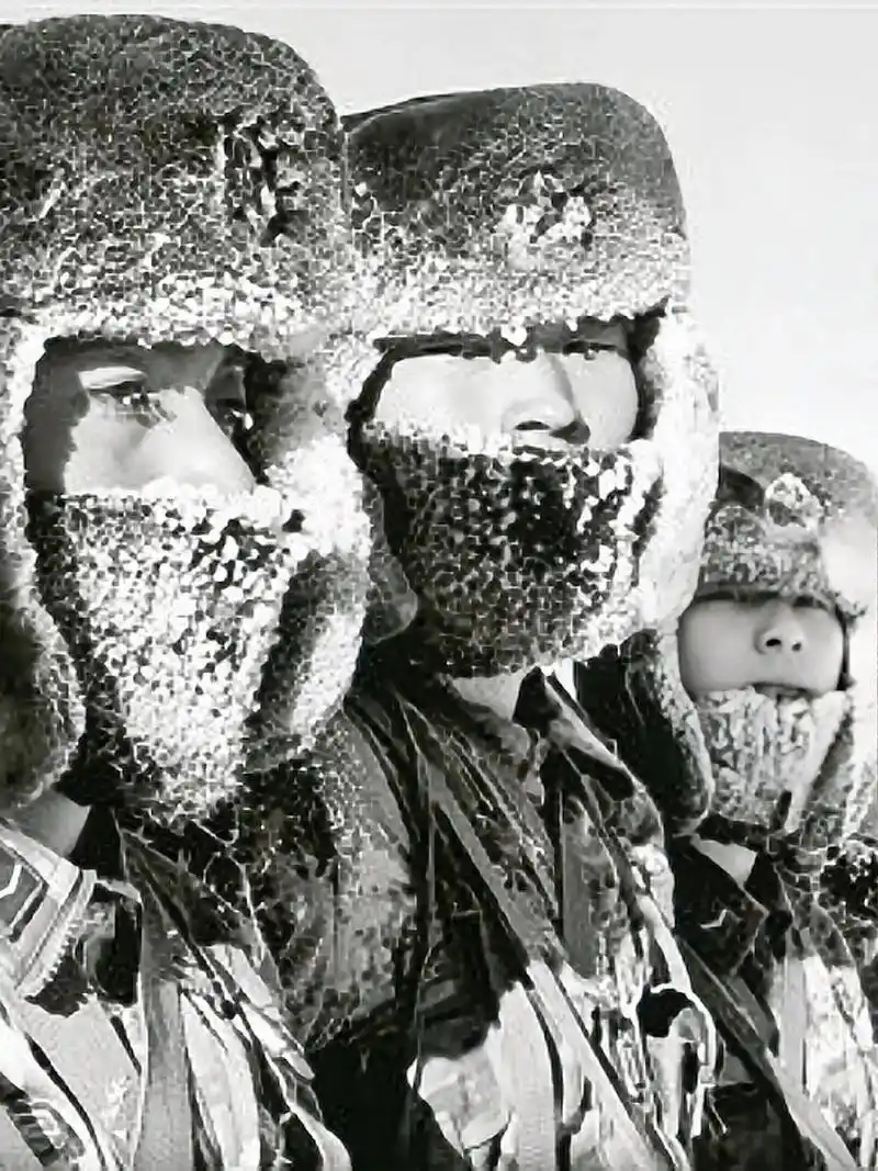 向边防战士致敬!为我国边防点赞!#人间这一遭#致敬军人传递正 - 抖音