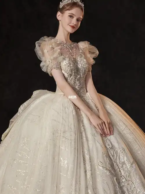 礼服租赁#福鼎婚纱馆#倾城婚纱#福鼎跟妆#福鼎试纱#新款主纱#泡泡袖主