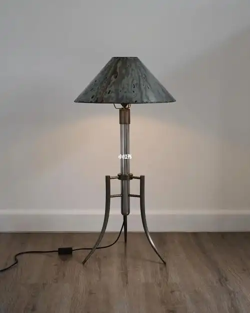 sold工业风艺术落地灯